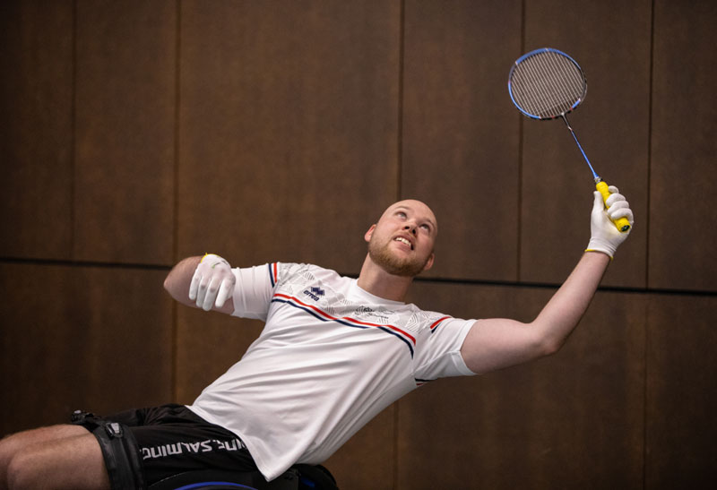 lars porrenga para badminton